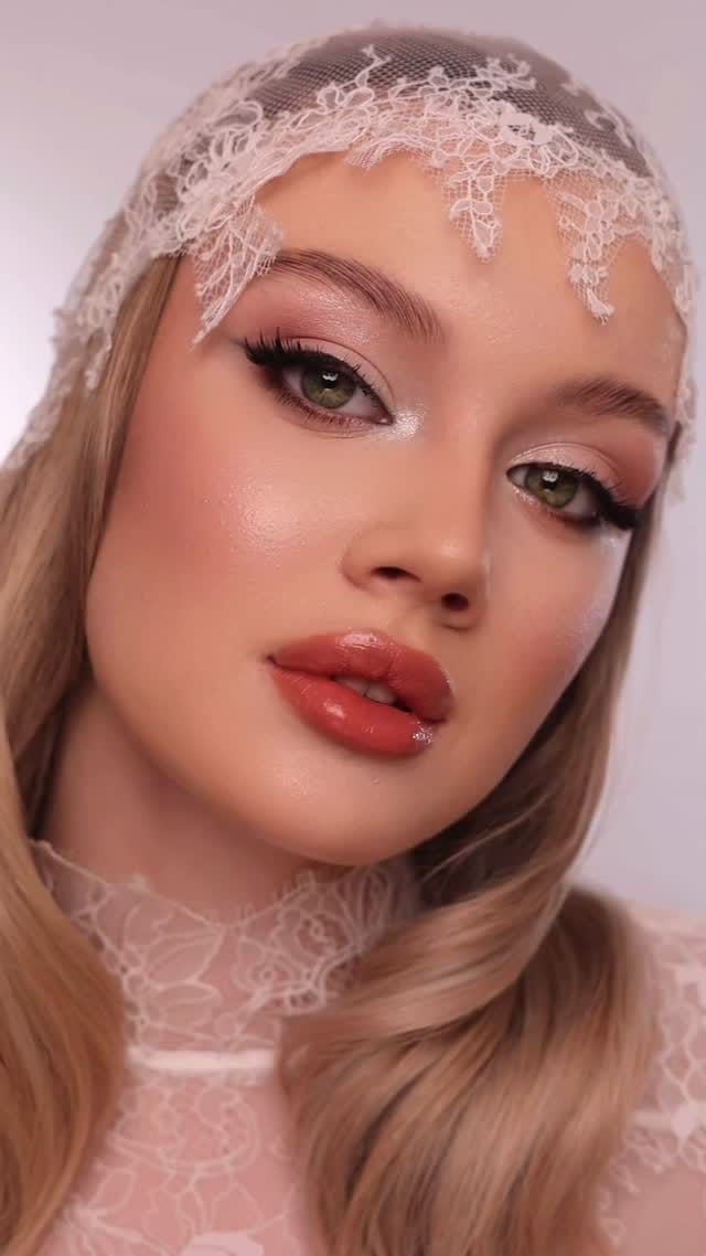 Post 7 by Sena Emirdoğan on Instagram (video)
