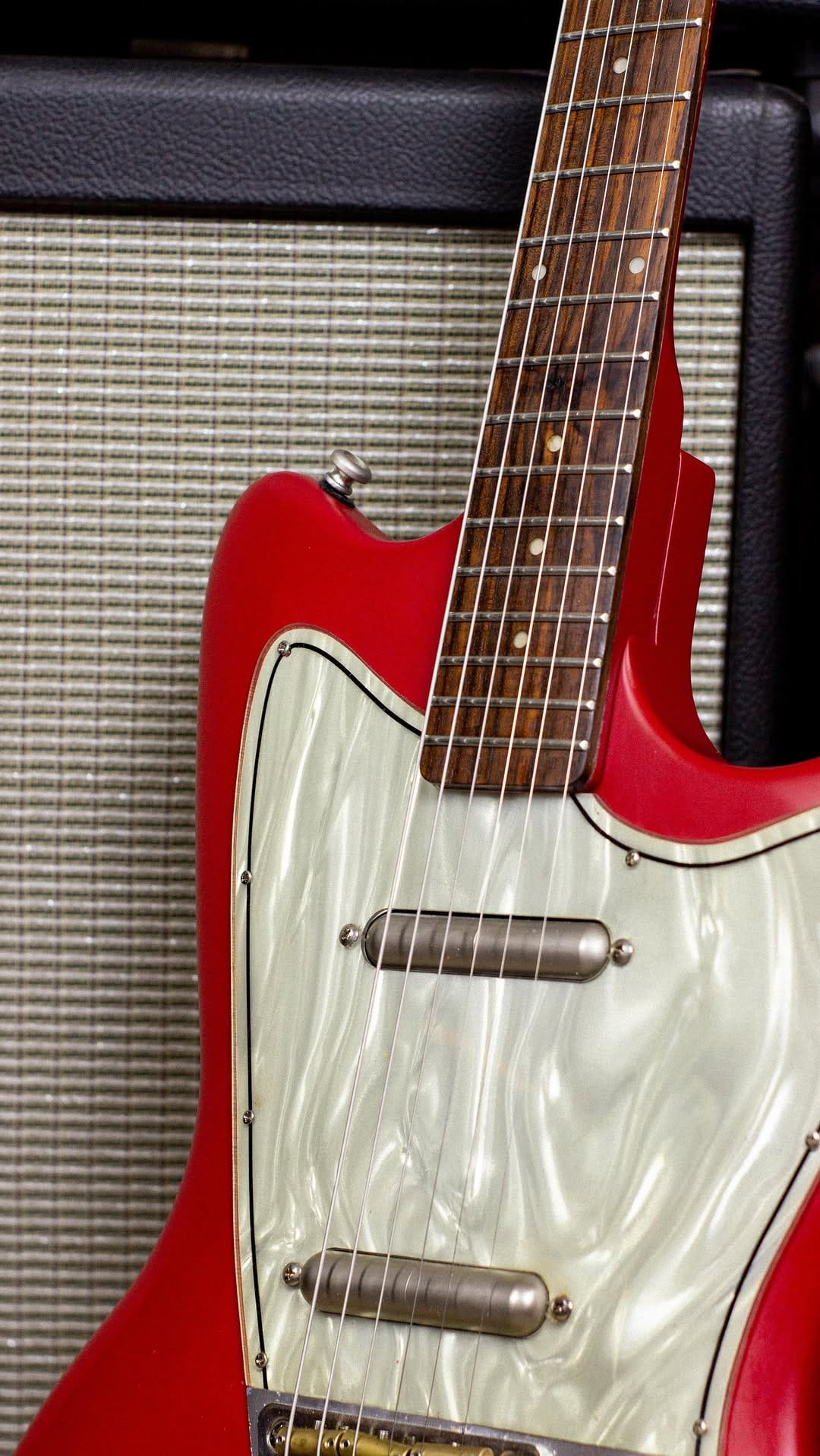 Post 3 by Tropico Music Store on Instagram (video)