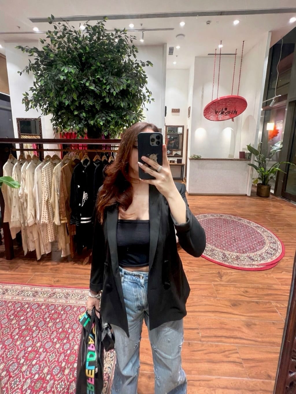 Post 3 by 𝑺𝒉𝒂𝒏𝒛𝒂𝒚 on Instagram (carousel)