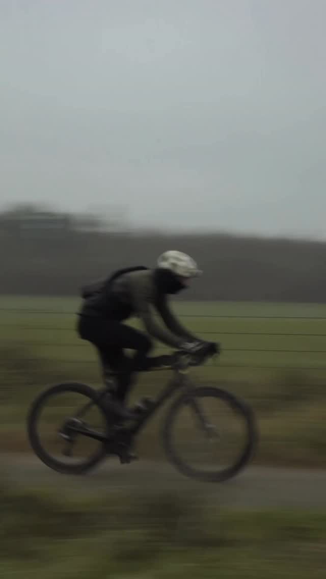 Post 4 by CarbonWorks - bicycle design on Instagram (video)