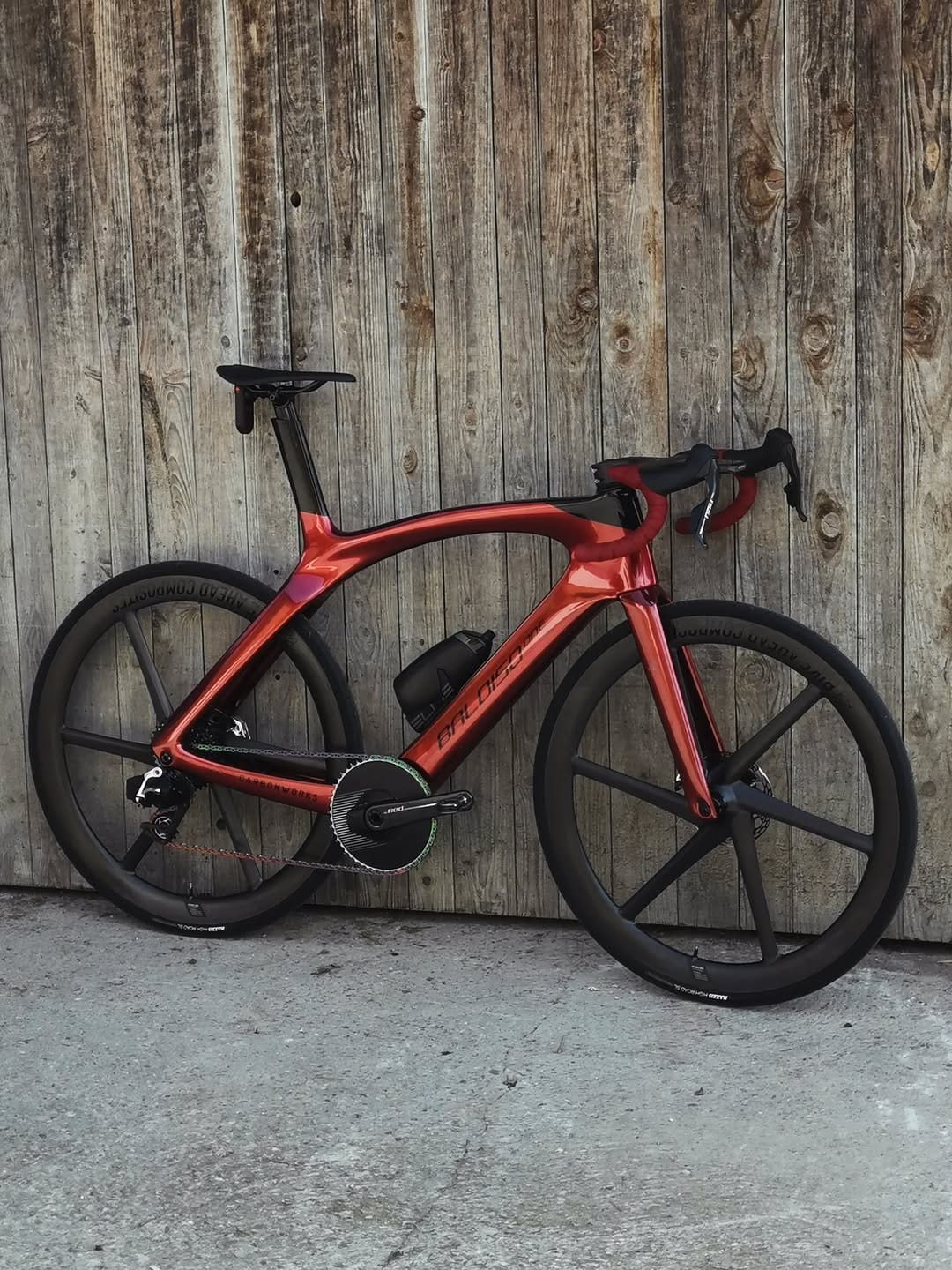 Post 8 by CarbonWorks - bicycle design on Instagram (image)