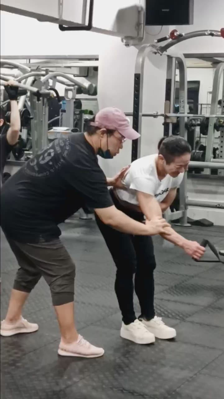 Post 4 by Gisela Nunes Chan Ifbbpro on Instagram (video)