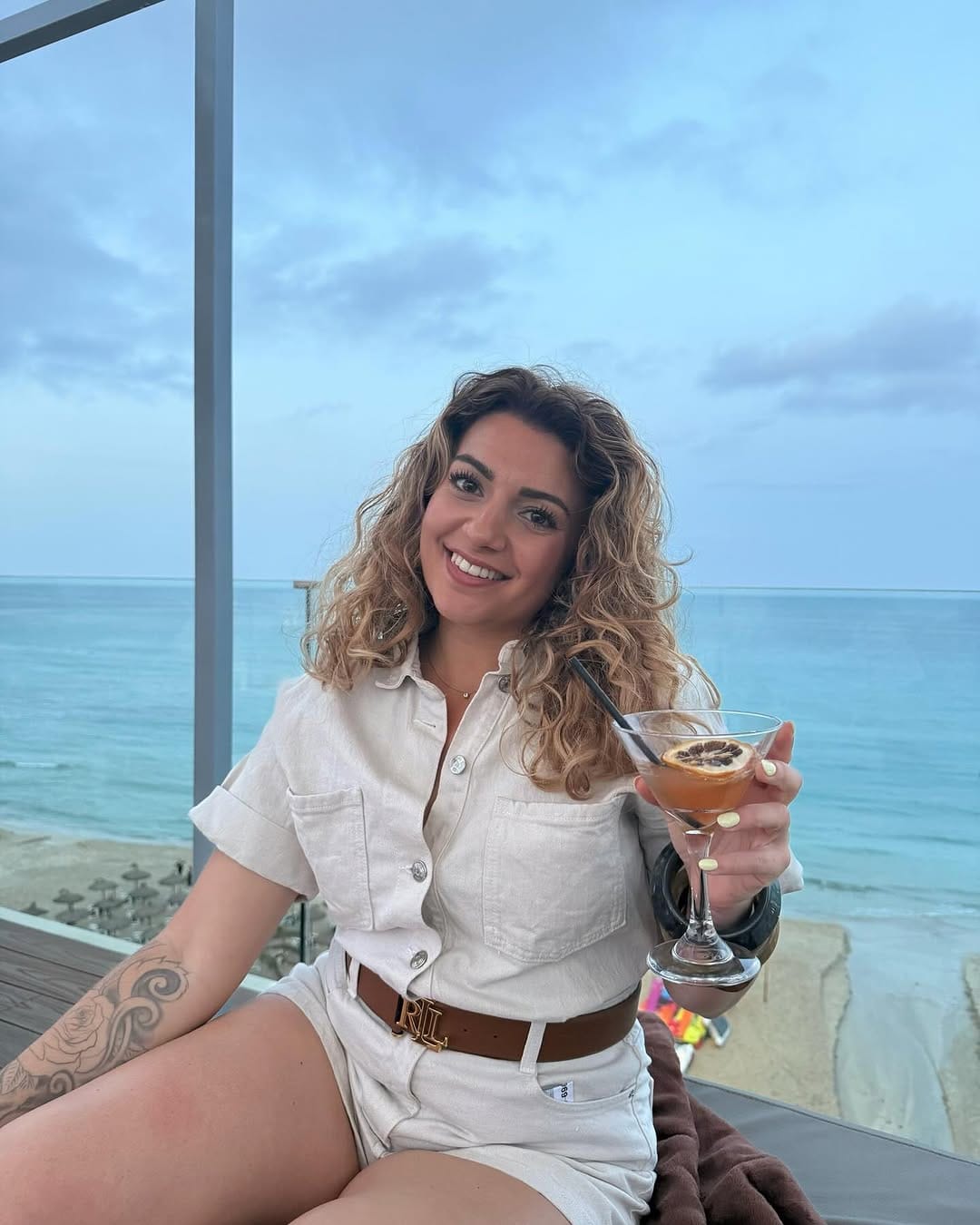 Post 8 by Fanny Courvaniotis on Instagram (image)