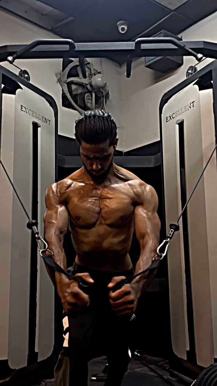 Post 9 by Zaid Khan on Instagram (video)