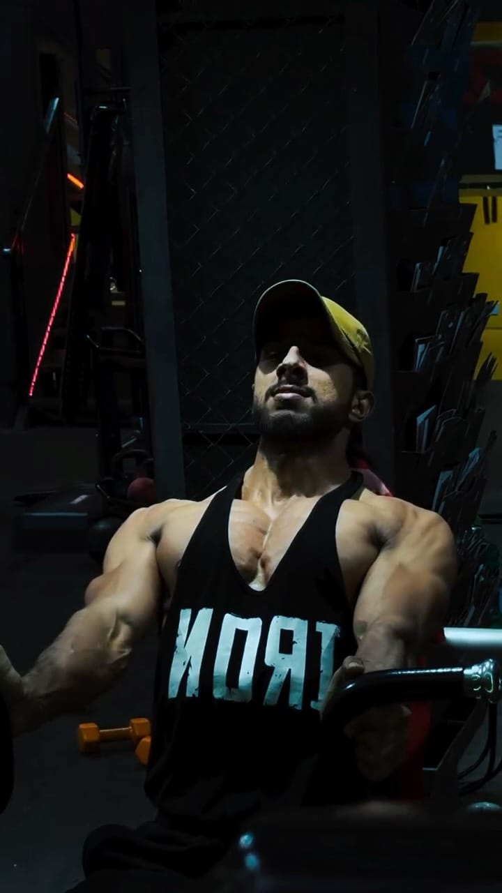 Post 1 by Zaid Khan on Instagram (video)