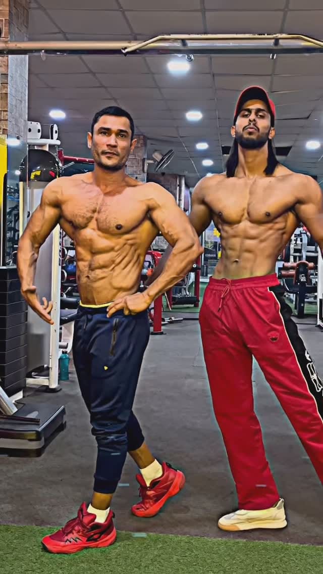 Post 8 by Zaid Khan on Instagram (video)