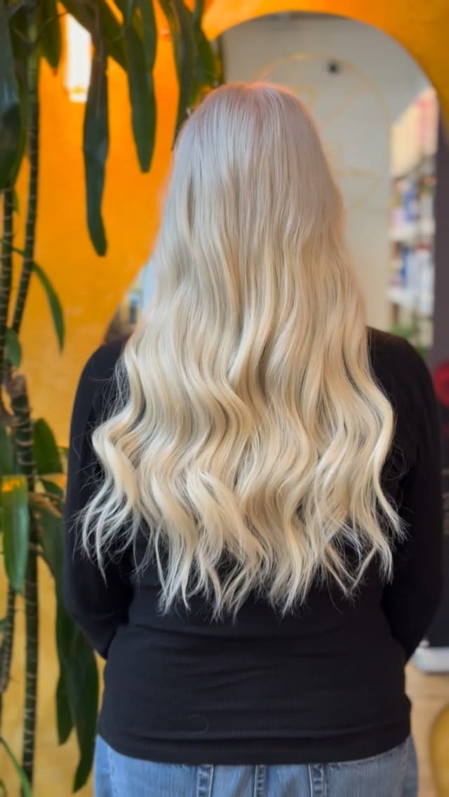 Post 8 by Leo Santacruz 💇🏻‍♂️ Extensiones on Instagram (video)