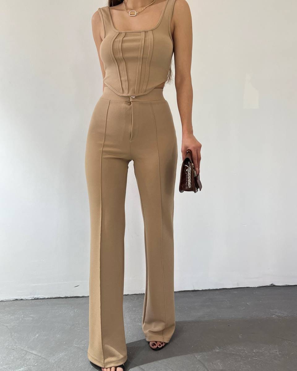 Post 4 by @luxen_boutique on Instagram (carousel)