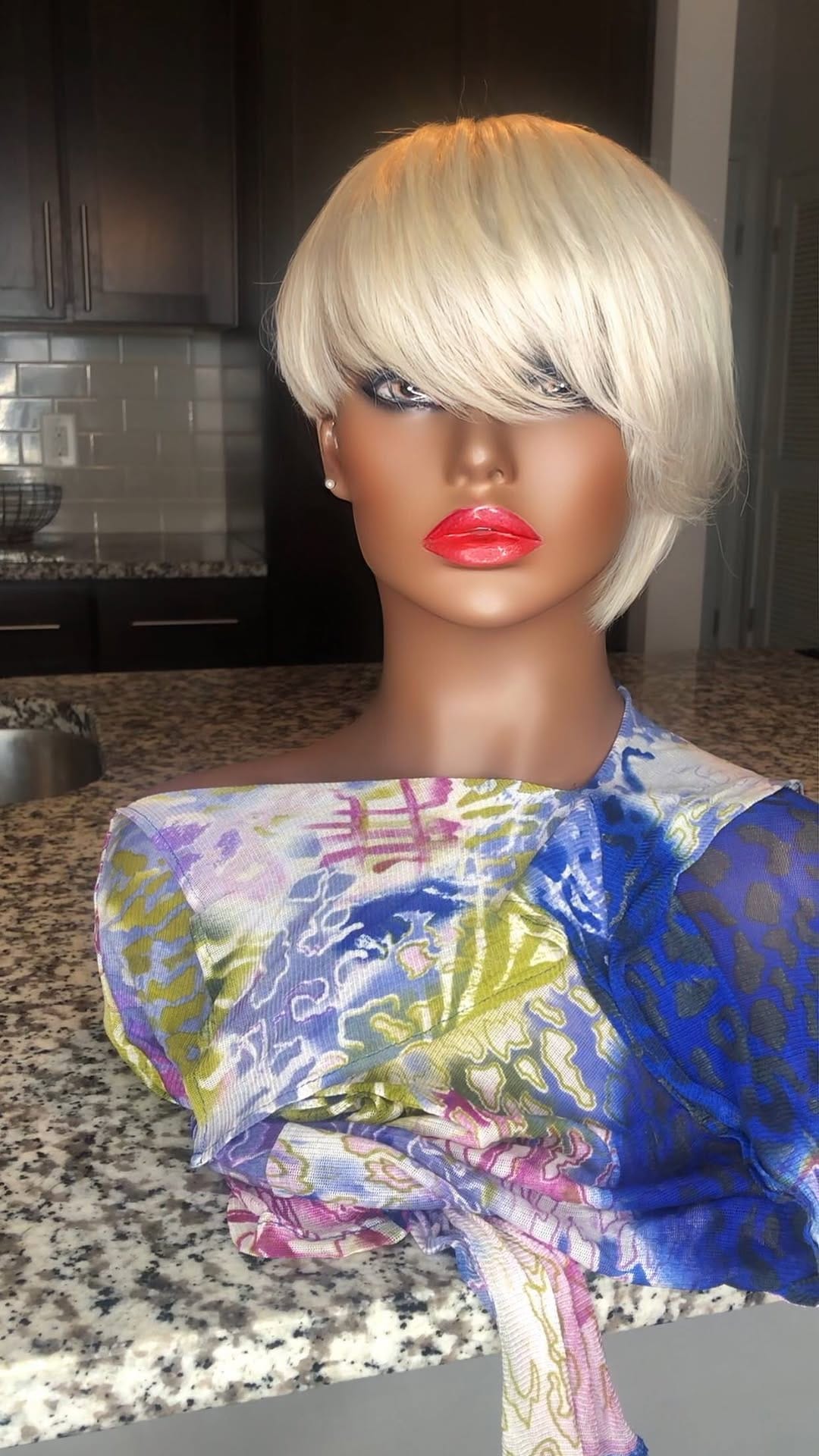 Post 2 by WELCOME TO THE GALA on Instagram (video)