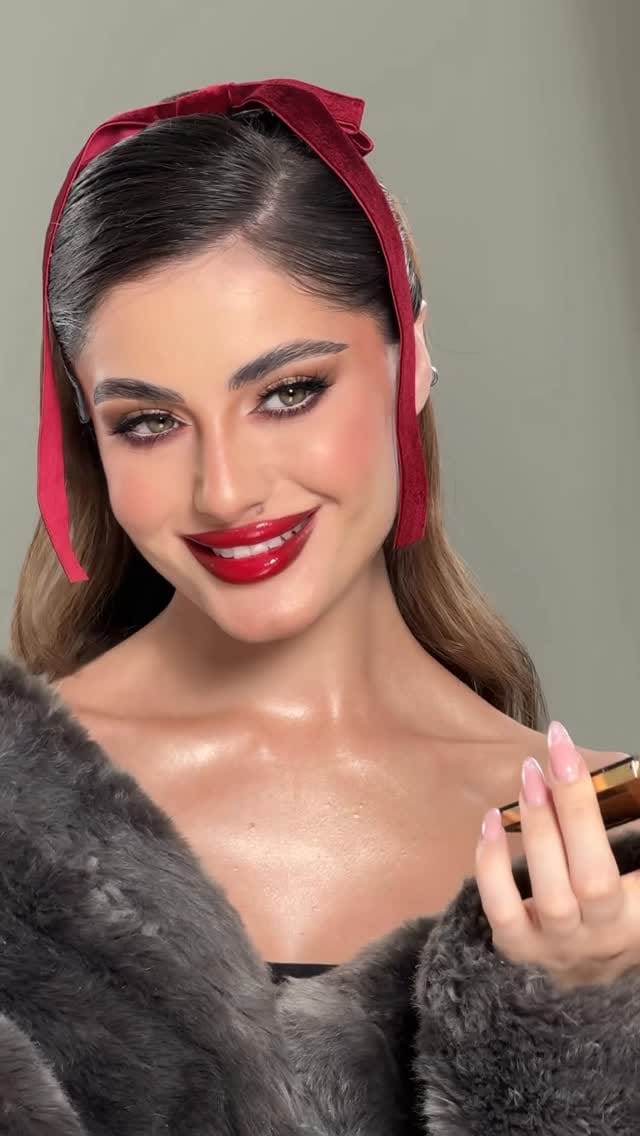 Post 7 by Umshjoon_makeup on Instagram (video)
