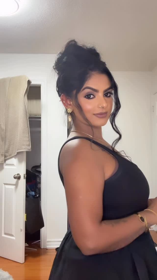 Post 1 by Makeupbydesu on Instagram (video)