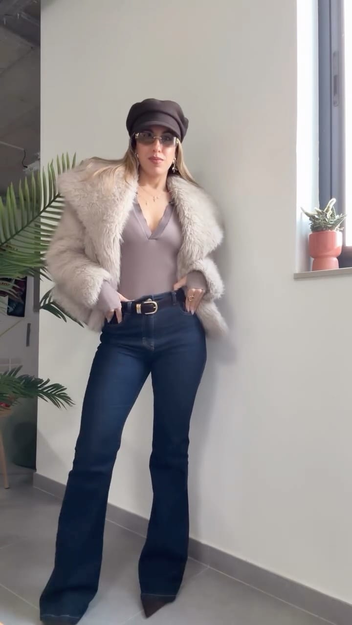 Post 3 by Loream Albertazzi on Instagram (video)