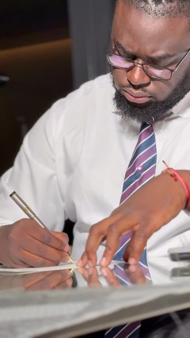 Post 3 by Kevin Issa on Instagram (video)