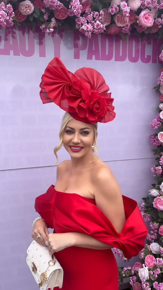 Post 4 by Suzanne Ryan Millinery on Instagram (video)