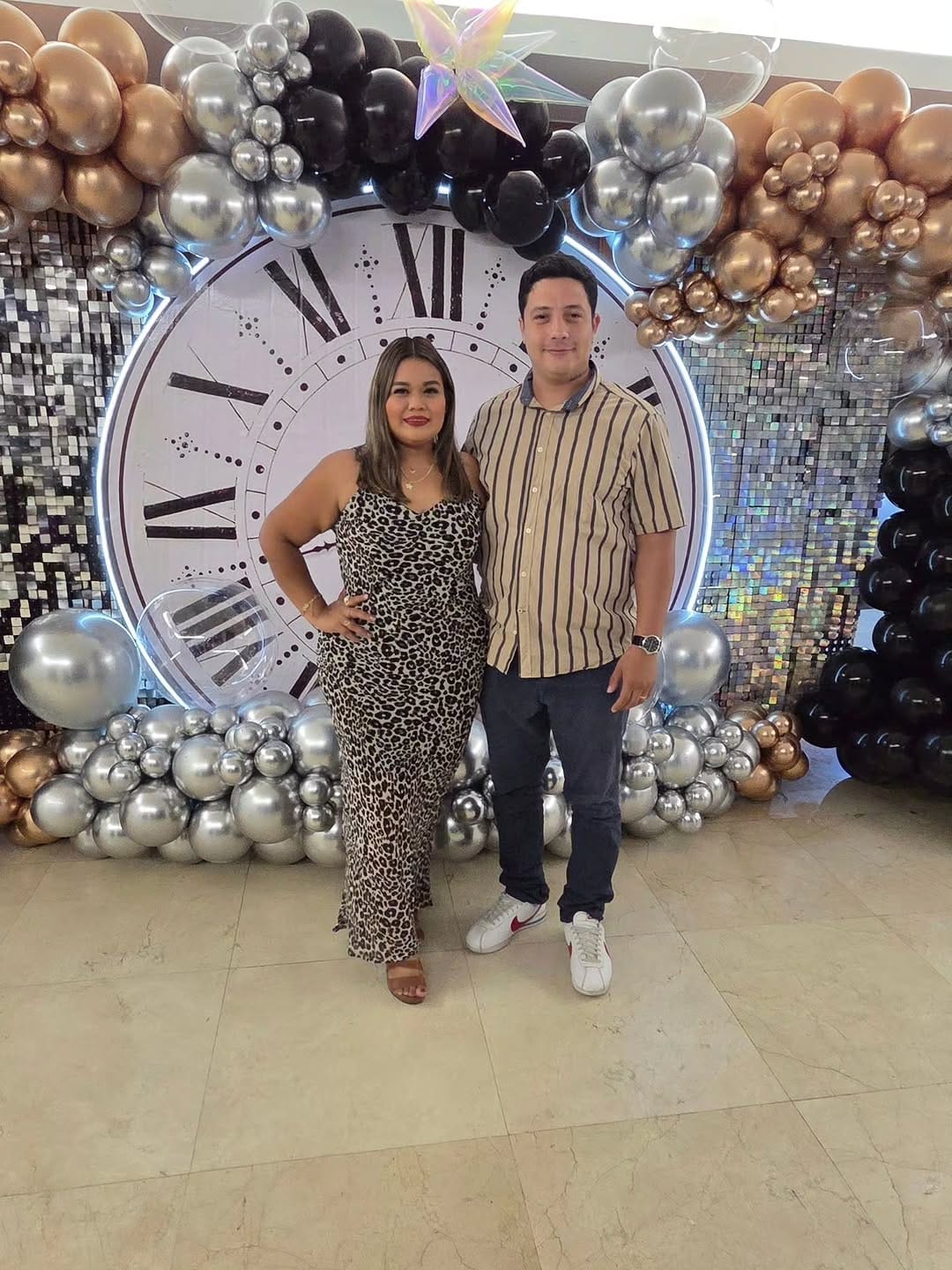 Post 5 by Mariana L.L.⭐️ on Instagram (carousel)