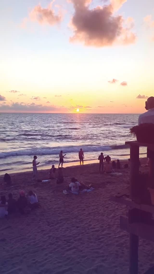 Post 4 by 𝑺𝑨𝑩𝑹𝑰𝑵𝑨 𝑴𝑨𝑹𝑰𝑵𝑶  ↳𝐒𝐌 on Instagram (video)