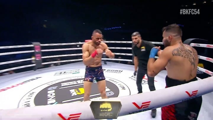 Post 10 by Felipe Maia on Instagram (video)