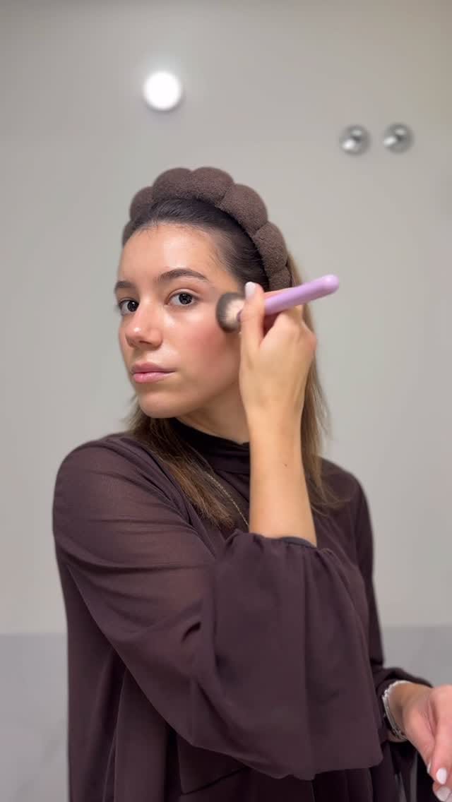Post 9 by Leonor Quesada | Médica Dentista on Instagram (video)