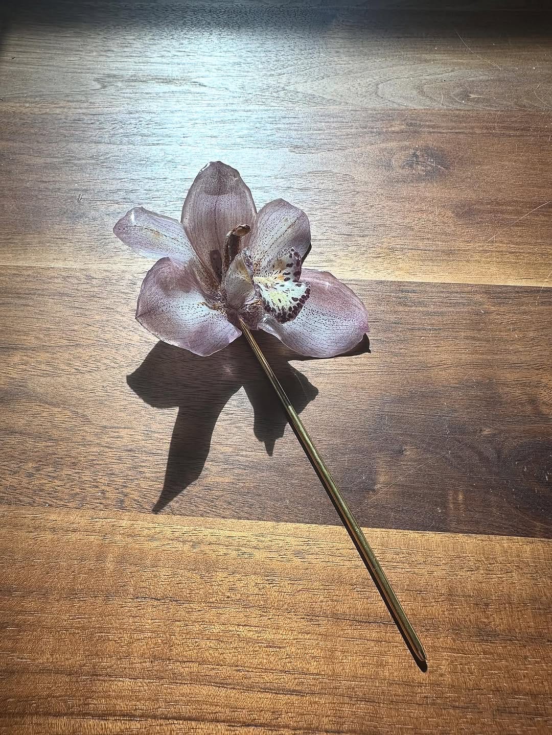 Post 1 by LakooDesigns on Instagram (image)