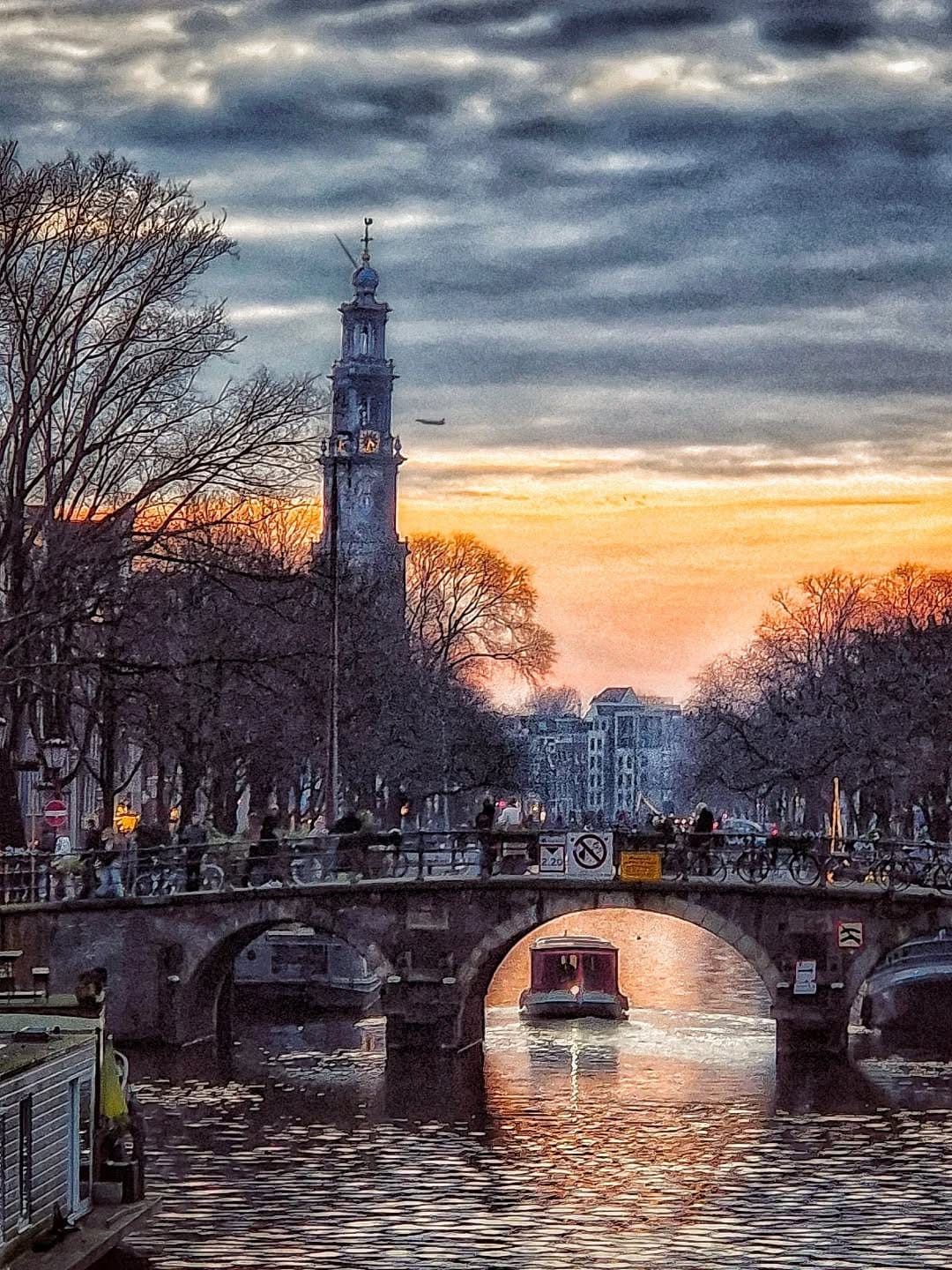 Post 2 by Carmen Huber on Instagram (image)