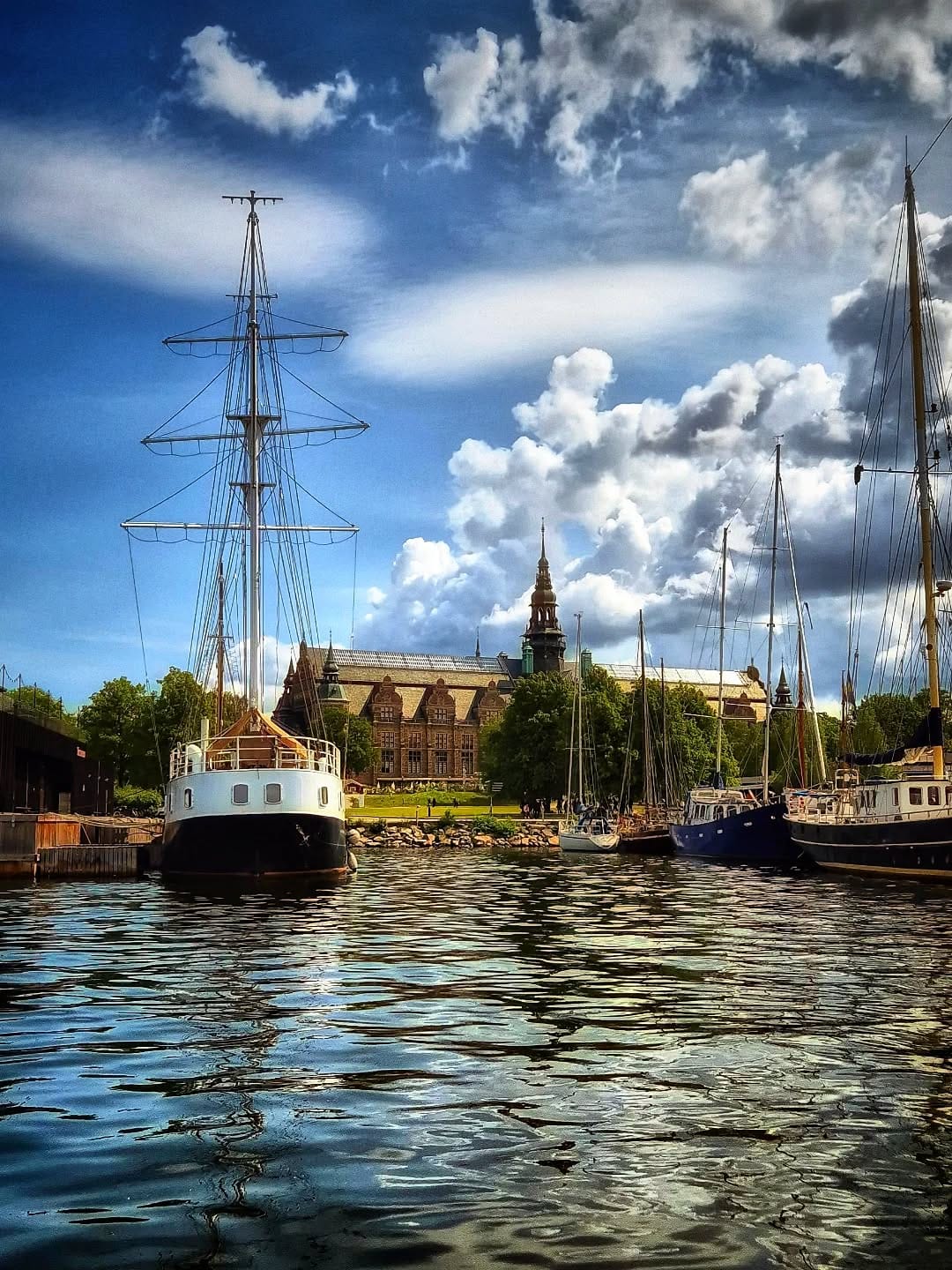 Post 5 by Carmen Huber on Instagram (image)