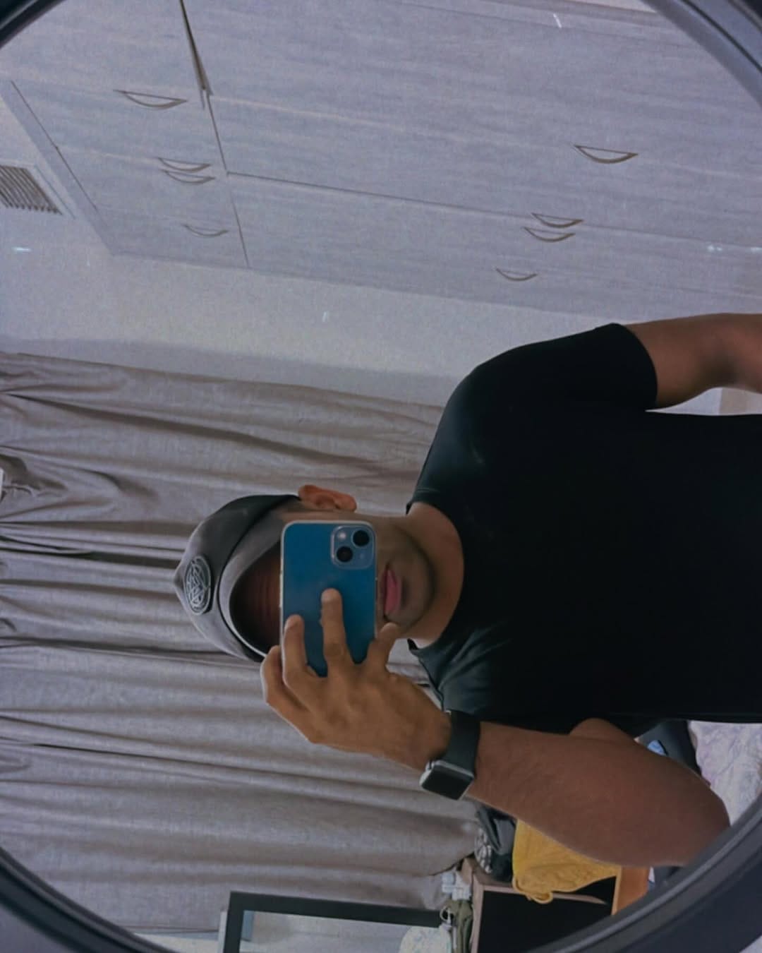 Post 1 by 𝐼𝑔𝓃𝒶𝓉𝒾𝑜𝓊𝓈𝓅𝓇𝒾𝓃𝒸𝑒  on Instagram (image)