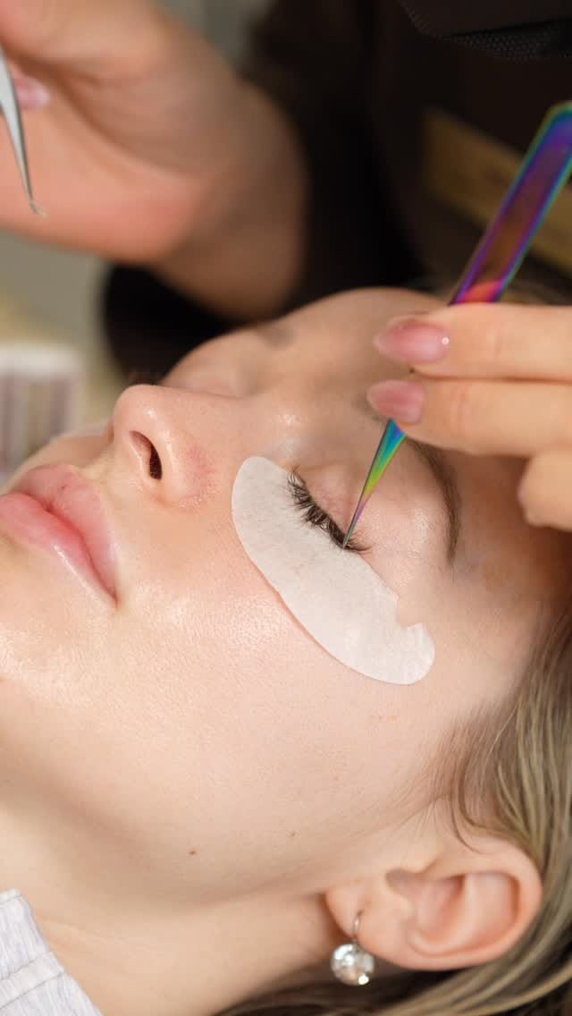 Post 8 by Beauty Salon Abu Dhabi on Instagram (video)
