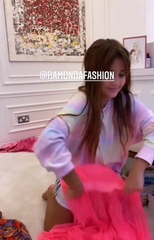 Post 9 by ⚜️RAMONDA FASHION⚜️ on Instagram (video)