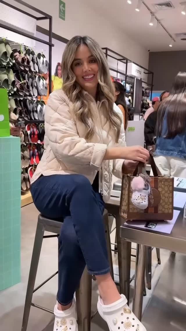 Post 4 by Krizia Sánchez 🇻🇪 on Instagram (video)