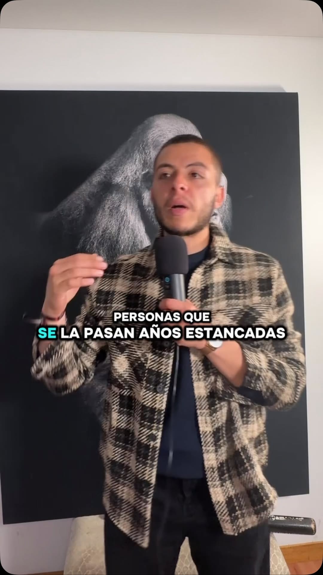 Post 3 by Santiago | The Freellionaire on Instagram (video)