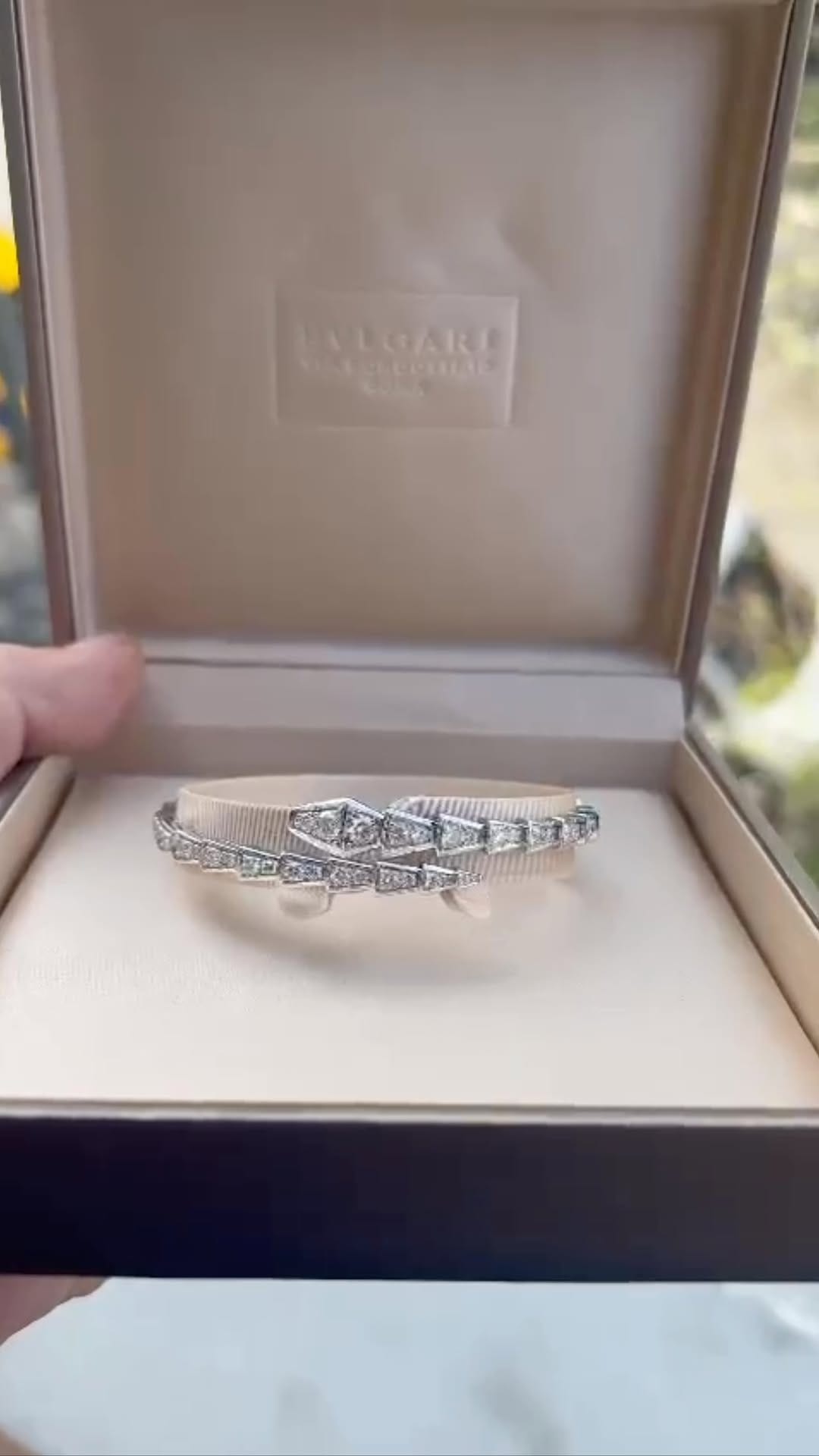 Post 4 by Natural diamonds💎Special jewelry💍Worldwide shipping🌍 on Instagram (video)