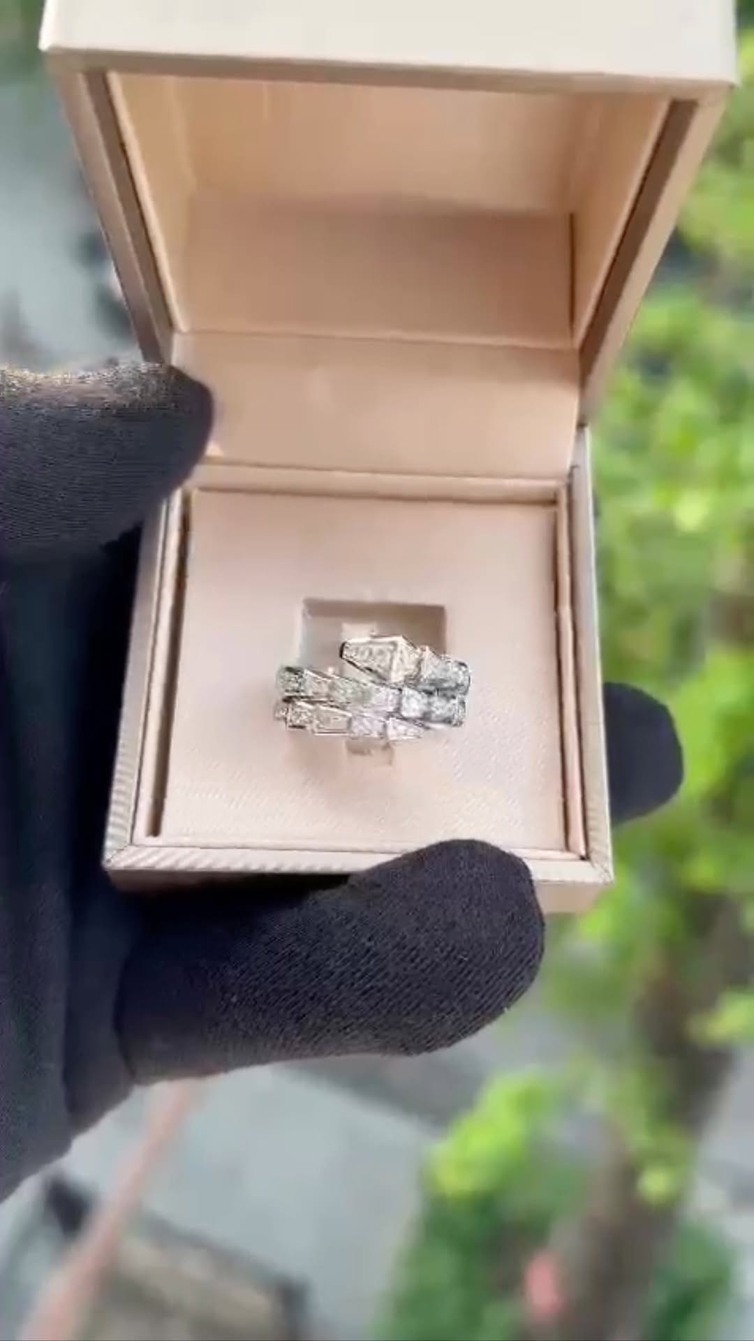 Post 6 by Natural diamonds💎Special jewelry💍Worldwide shipping🌍 on Instagram (video)