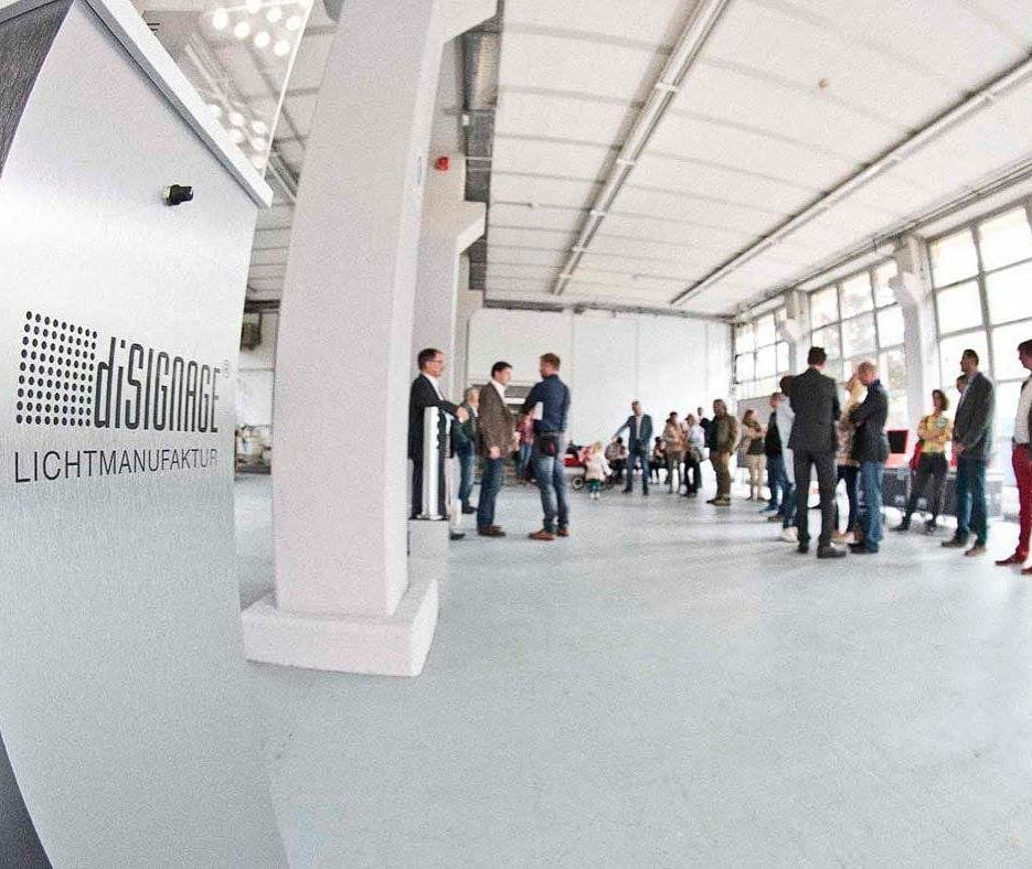 Post 10 by diSIGNAGE®  Lichtmanufaktur on Instagram (image)