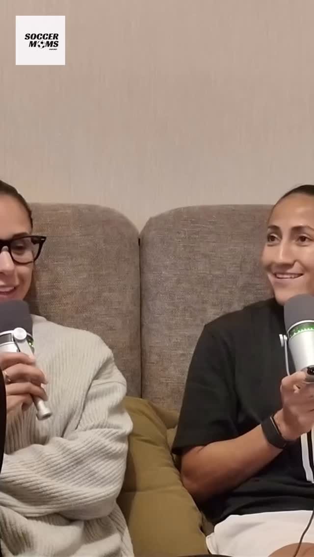 Post 3 by Stephany and Bianca on Instagram (video)