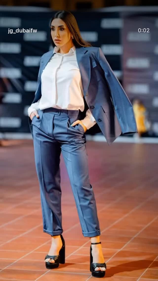 Post 4 by Shobha Jain on Instagram (video)