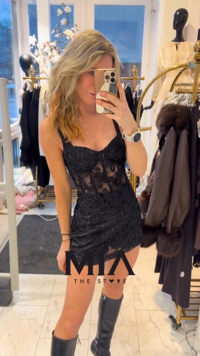 Post 6 by MIA THE STORE on Instagram (video)