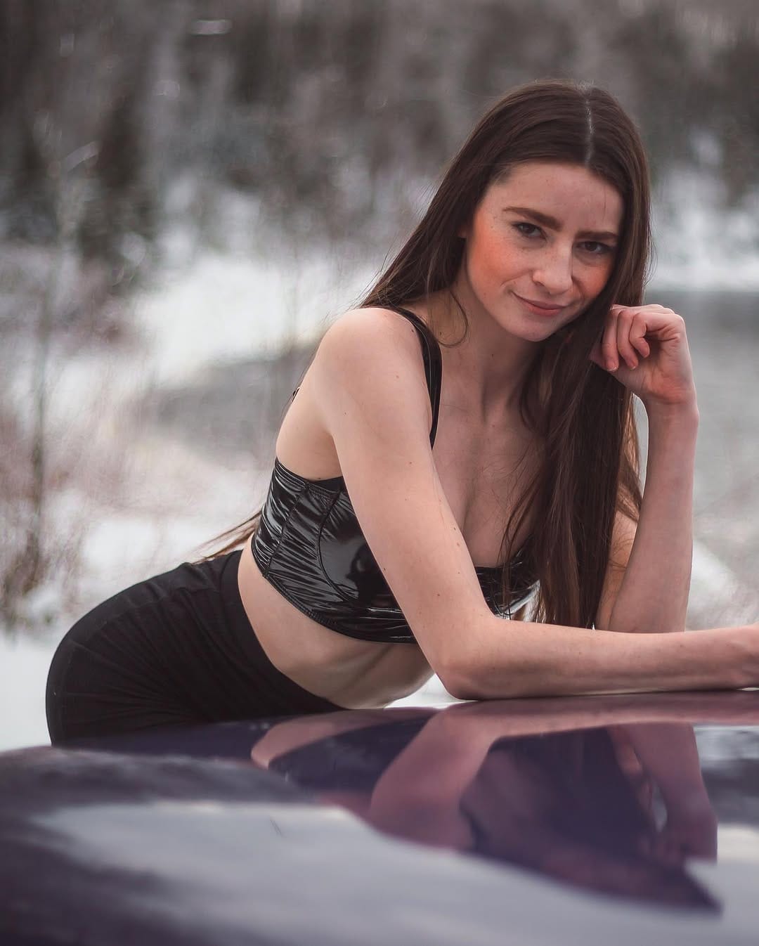 Post 10 by Desireé Brunette on Instagram (image)