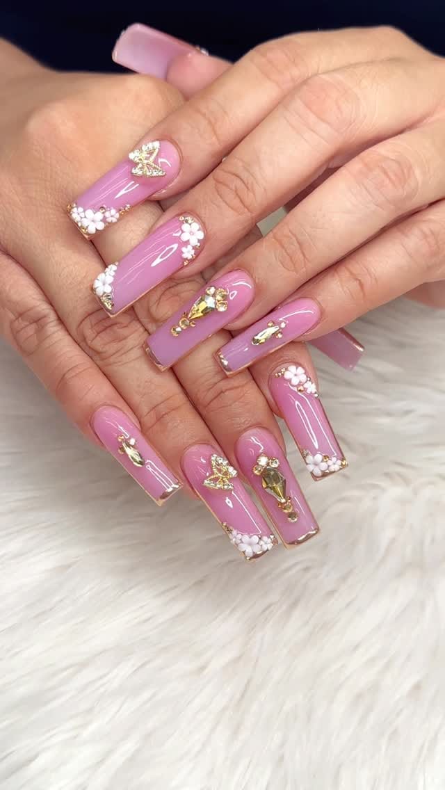 Post 1 by Posh Nail Lounge Texas City on Instagram (video)