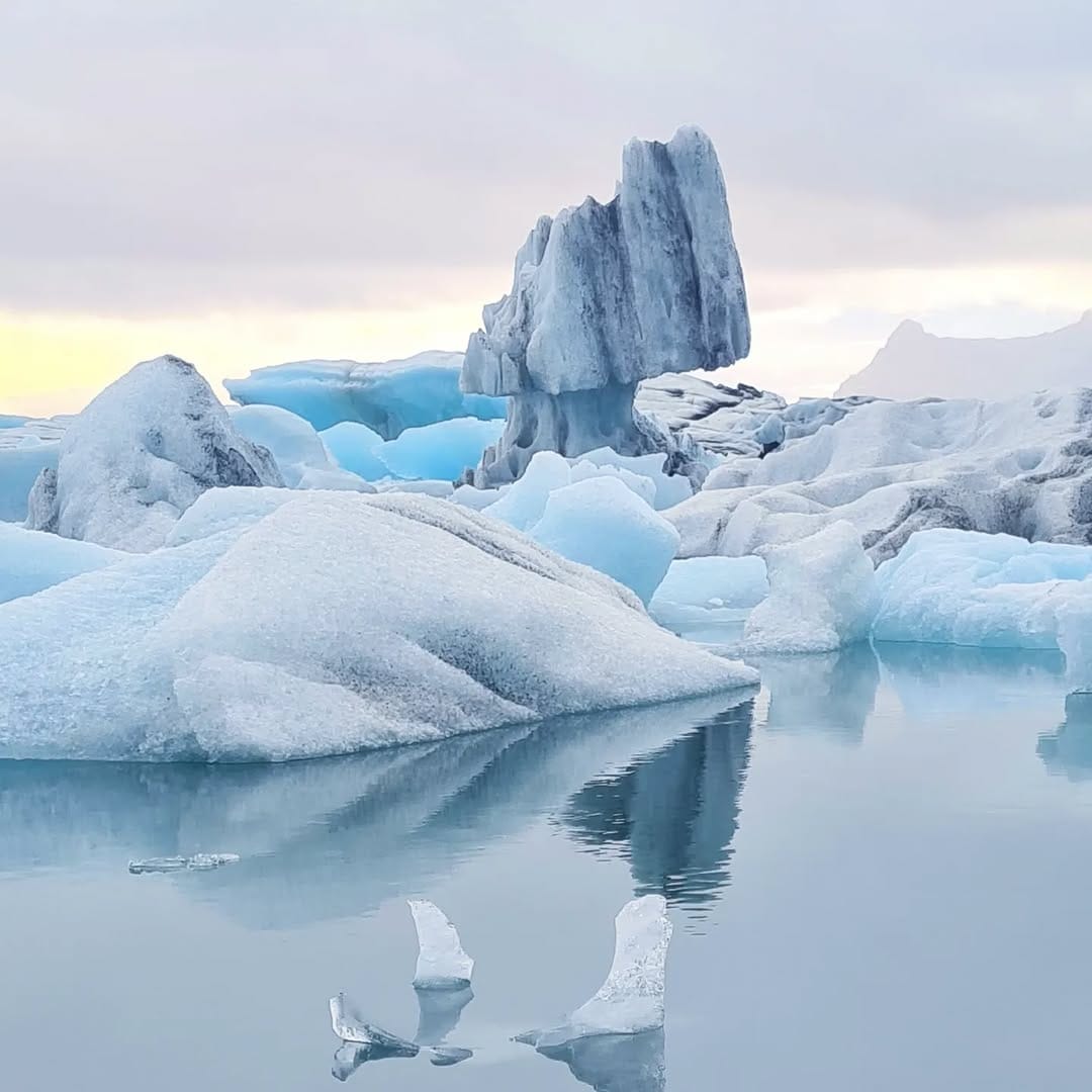 Post 10 by Lorenzo Levanti on Instagram (image)