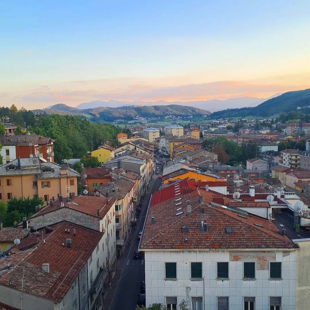 Post 6 by Lorenzo Levanti on Instagram (image)