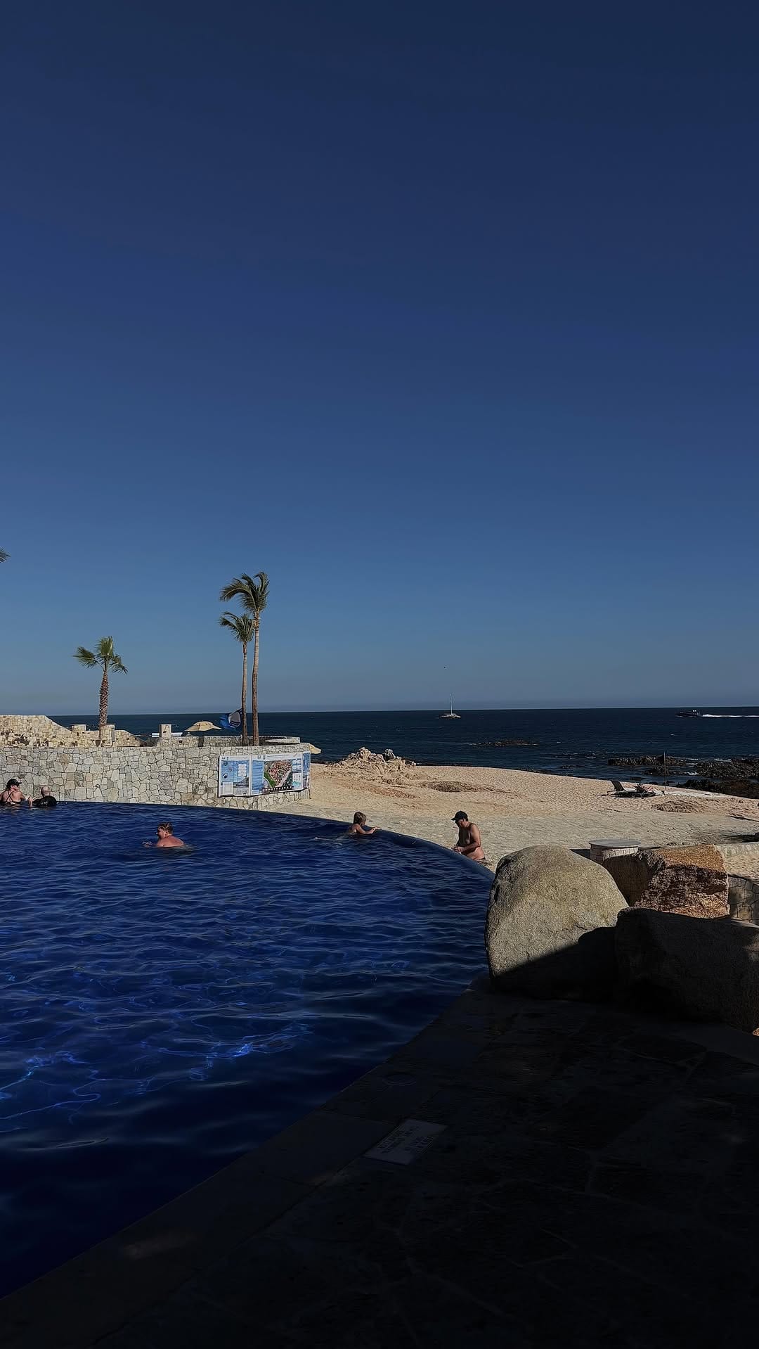 Post 7 by Tania Laguna on Instagram (video)
