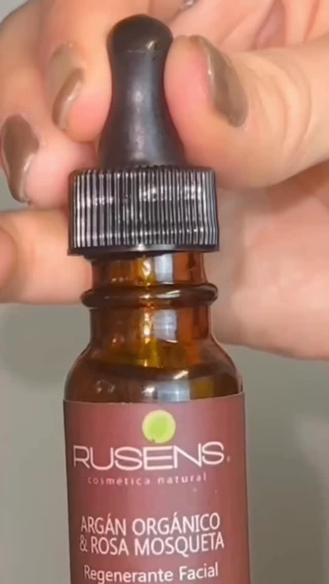 Post 5 by RUSENS COSMÉTICA NATURAL® on Instagram (video)