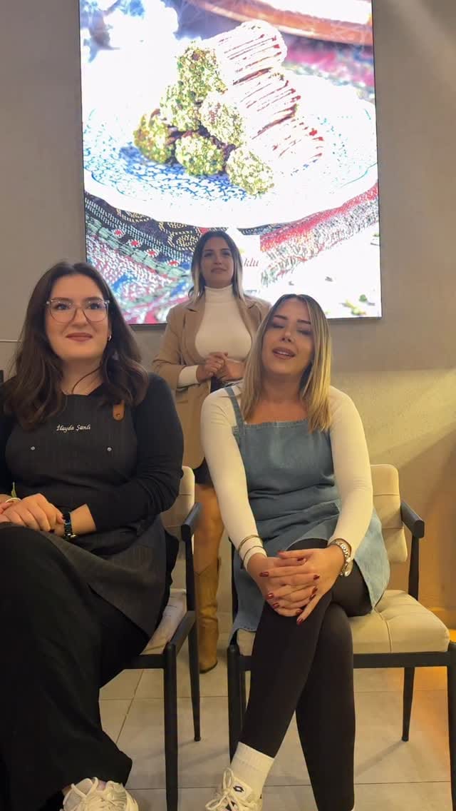Post 4 by Pınar Yıldırım on Instagram (video)