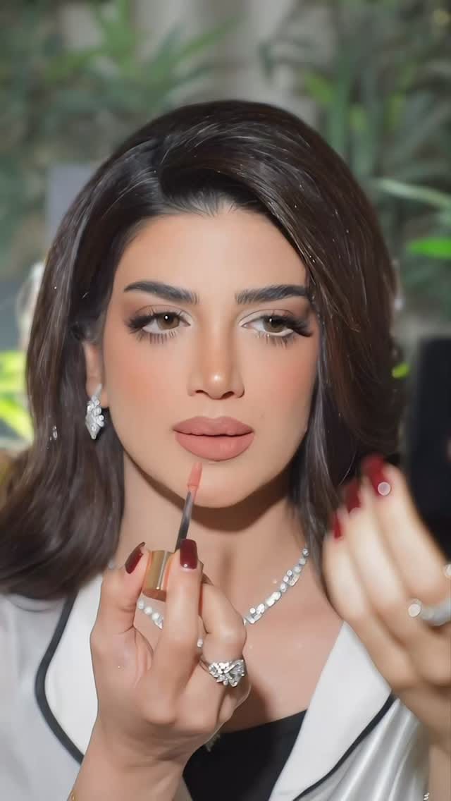 Post 2 by zainabaljassmi on Instagram (video)