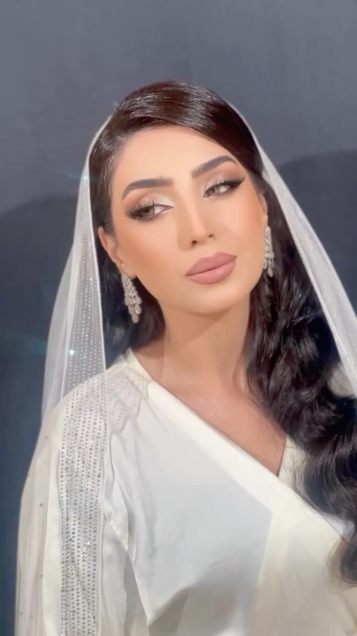 Post 10 by zainabaljassmi on Instagram (video)