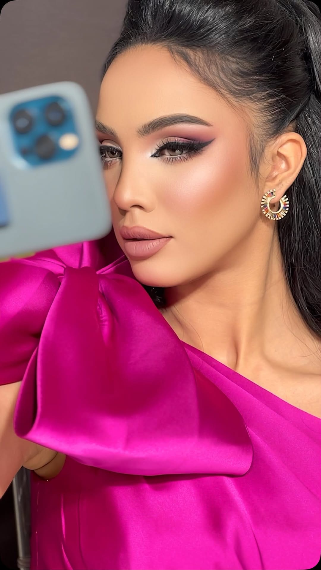 Post 8 by zainabaljassmi on Instagram (video)