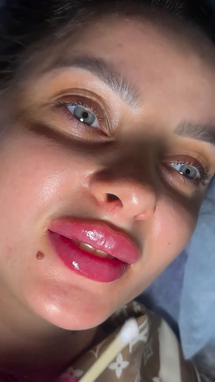 Post 5 by Marina.cosm on Instagram (video)