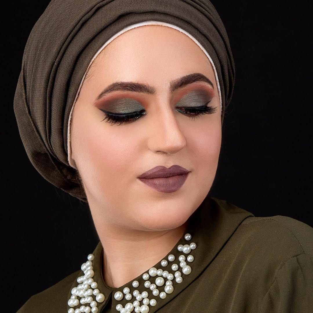 Post 8 by makeup_by_ann on Instagram (carousel)