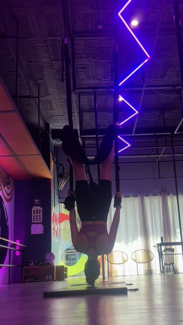 Post 4 by Ana Qué con Qué 🧜🏼‍♀️ on Instagram (video)