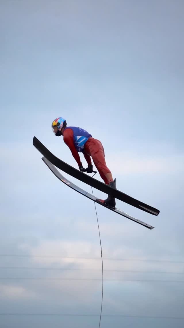 Post 6 by Dorien Llewellyn on Instagram (video)